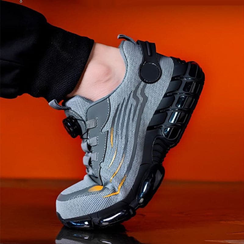 UNISEX SAFETY SHOES WITH ANTI-SLIP STUDS